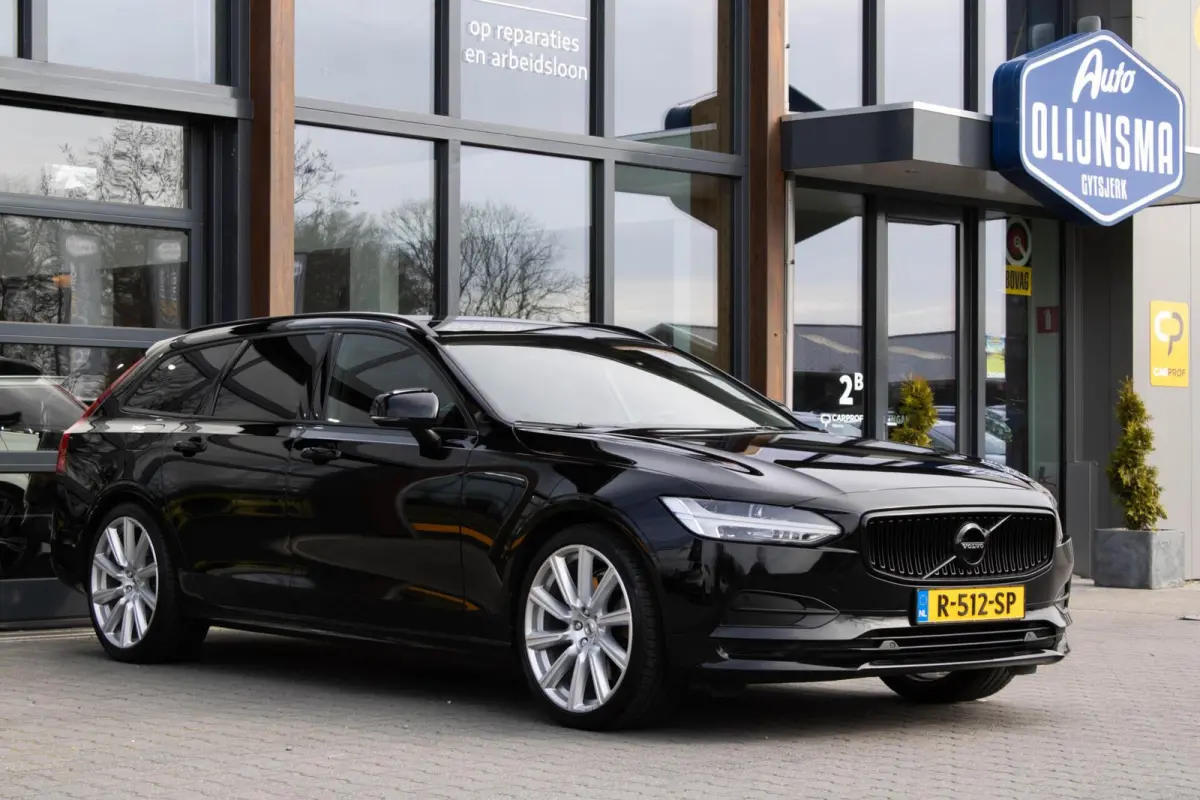 2.0 T4 Momentum|Stoelverwarming|Trekhaak|