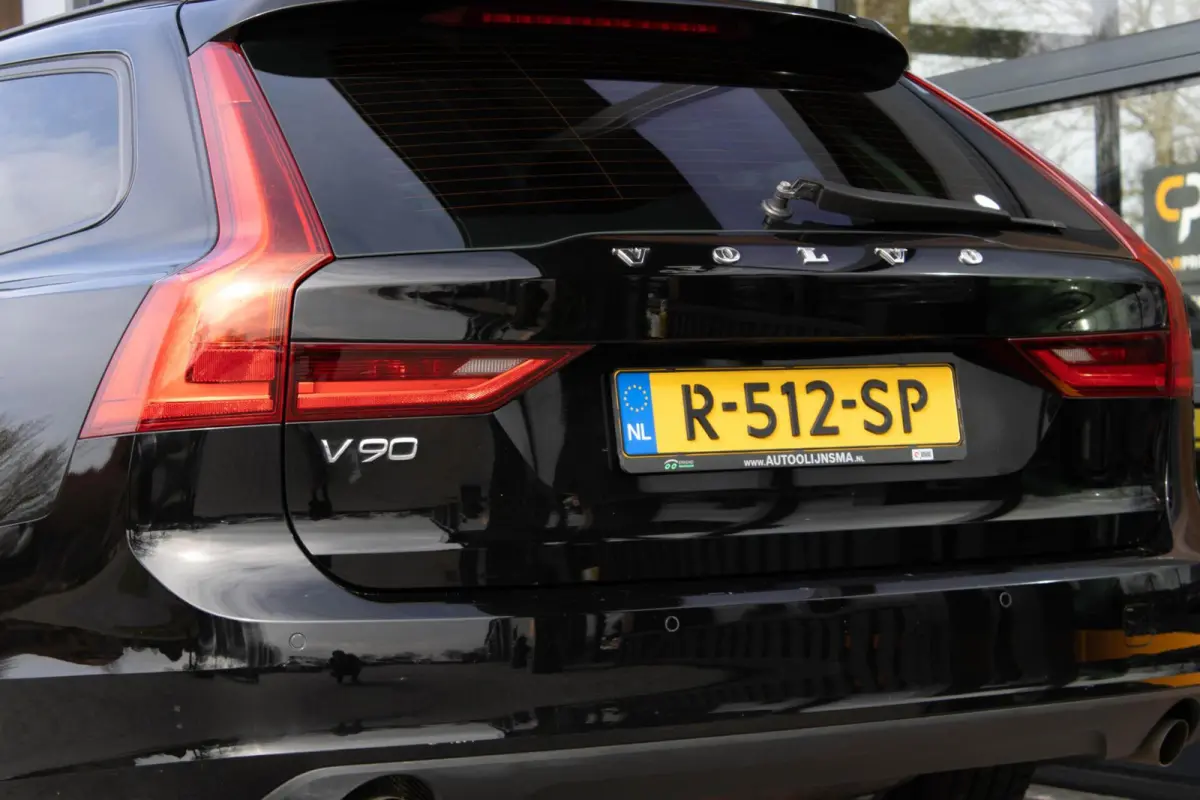 2.0 T4 Momentum|Stoelverwarming|Trekhaak|