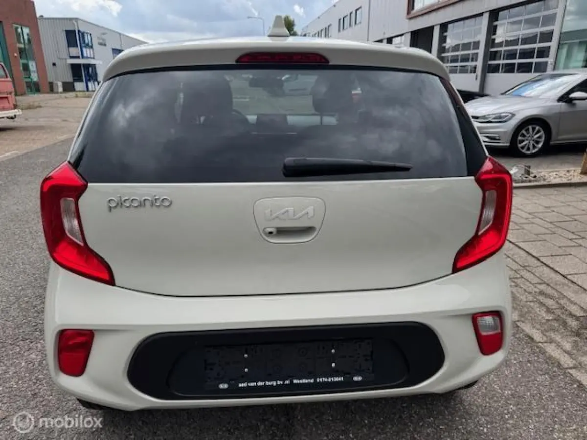 1.0 DPi Dynamic Edition - Stoel & Stuurverwarming, Navigatie via Carplay, Camera achter, Airco, Electr ramen en spiegels, Deurvergr. met afst.diening, Priveglas, Velgen