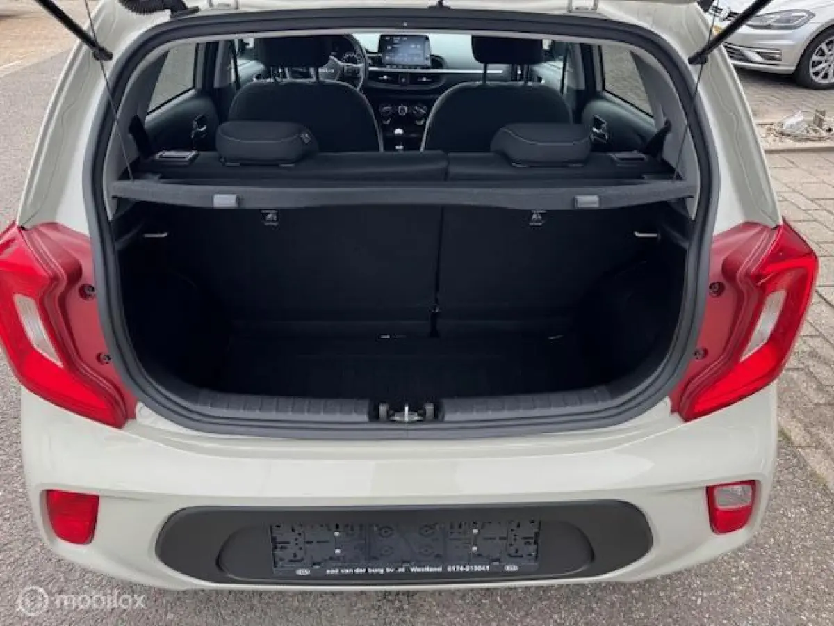 1.0 DPi Dynamic Edition - Stoel & Stuurverwarming, Navigatie via Carplay, Camera achter, Airco, Electr ramen en spiegels, Deurvergr. met afst.diening, Priveglas, Velgen