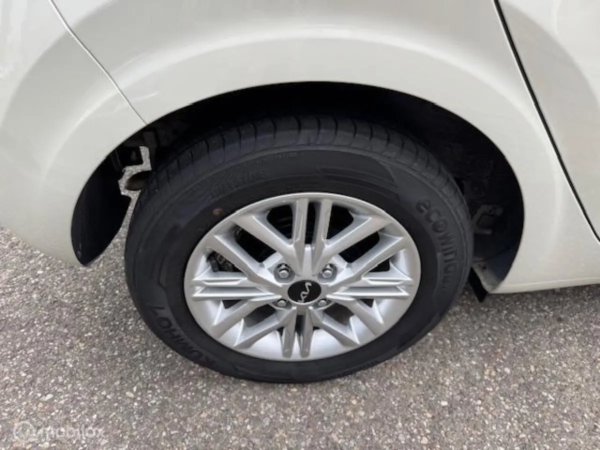 1.0 DPi Dynamic Edition - Stoel & Stuurverwarming, Navigatie via Carplay, Camera achter, Airco, Electr ramen en spiegels, Deurvergr. met afst.diening, Priveglas, Velgen