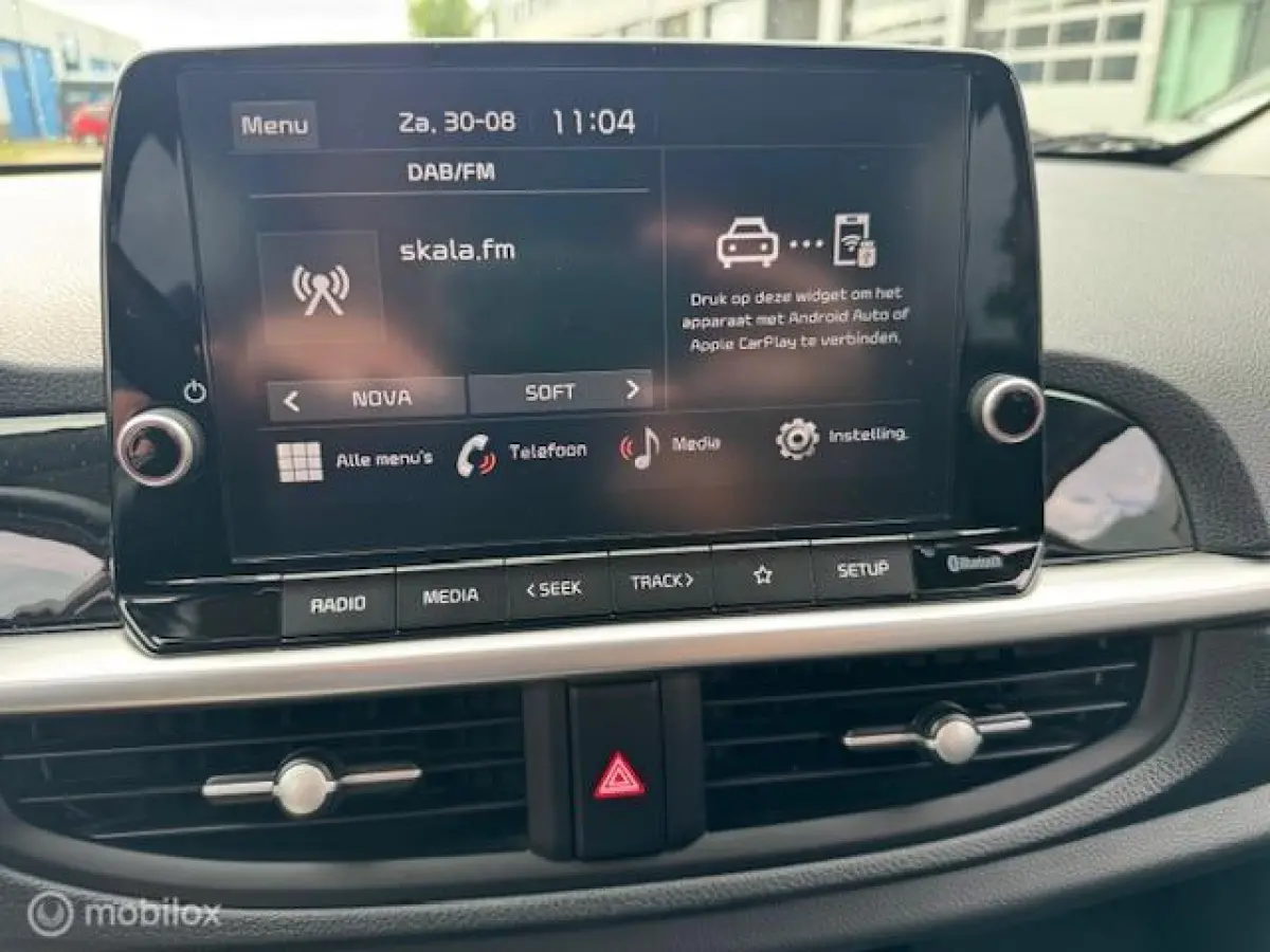 1.0 DPi Dynamic Edition - Stoel & Stuurverwarming, Navigatie via Carplay, Camera achter, Airco, Electr ramen en spiegels, Deurvergr. met afst.diening, Priveglas, Velgen