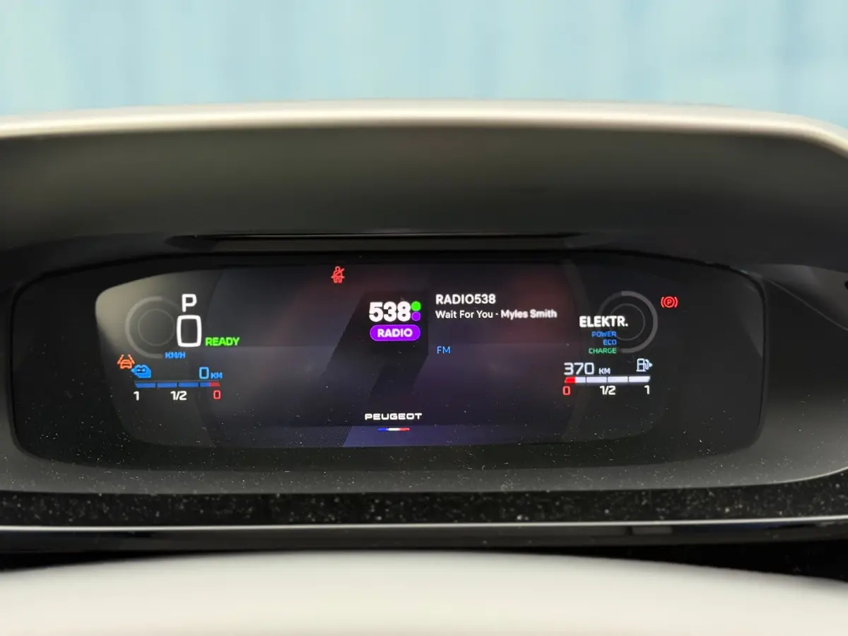 1.6 Plug-in Hybrid 195 GT 8 Jaar garantie | Alcantara bekleding | Elektrisch verstelb. bestuurdersstoel met geheugen | Massage stoelen | Standkachel | Elektrische achterklep | Adeptieve crui