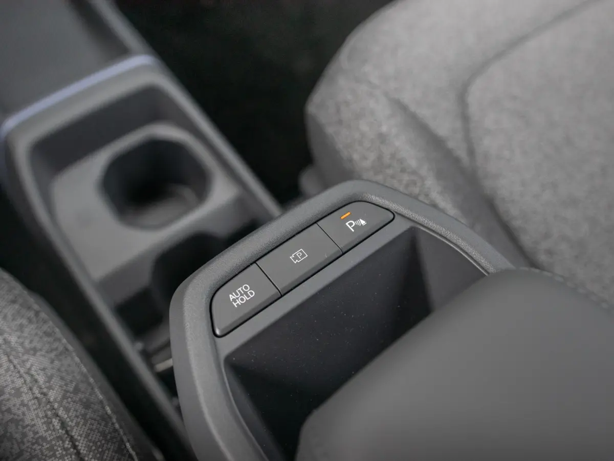 Air 42.2 kWh 5p. | Actieprijs * | Clima | Adapt. cruise | Navi | Dakrails | 16" | Stoel&Stuur Verwarming | Apple Carplay