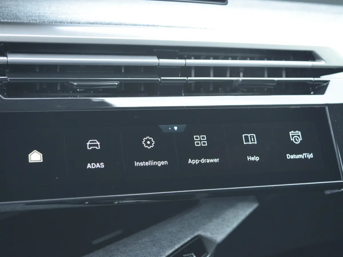 1.2 Hybrid 145 Allure | 360 vision & Drive Assist Pack | Panoramic Navigation Pack | Seat Pack |