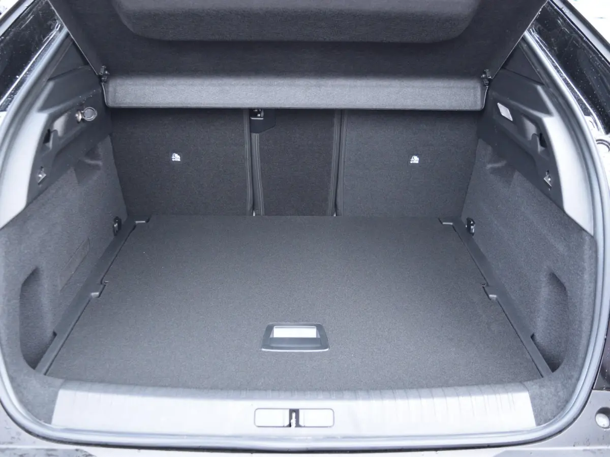 1.2 Hybrid 145 Allure | 360 vision & Drive Assist Pack | Panoramic Navigation Pack | Seat Pack |