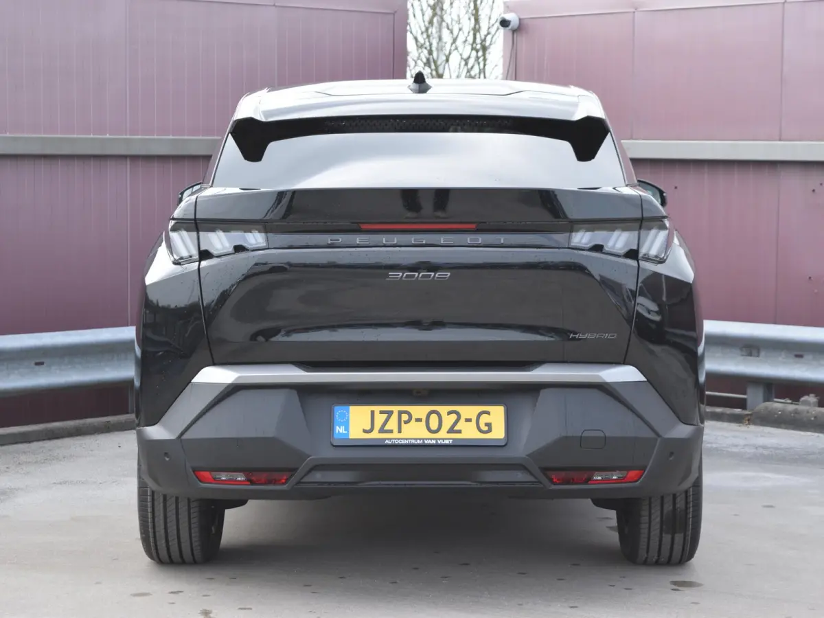 1.2 Hybrid 145 Allure | 360 vision & Drive Assist Pack | Panoramic Navigation Pack | Seat Pack |