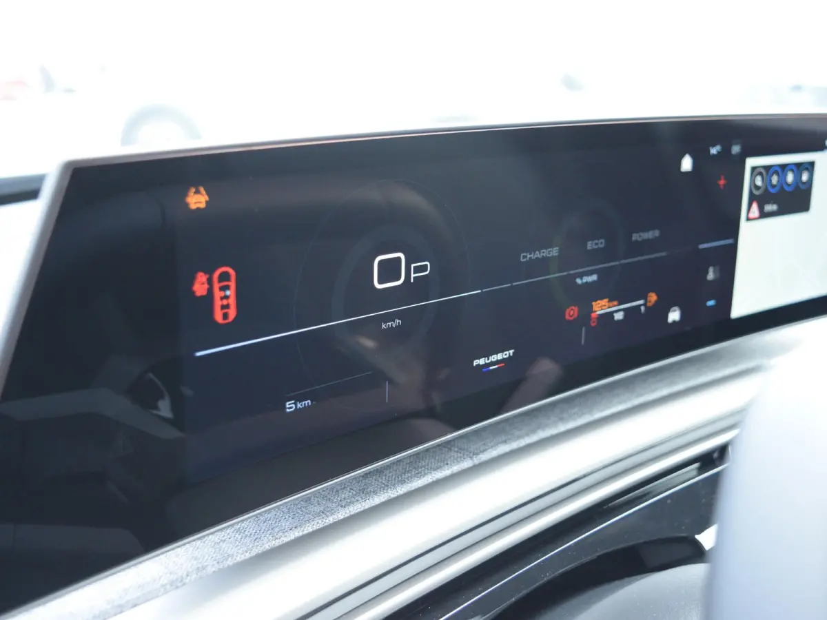 1.2 Hybrid 145 Allure | 360 vision & Drive Assist Pack | Panoramic Navigation Pack | Seat Pack |