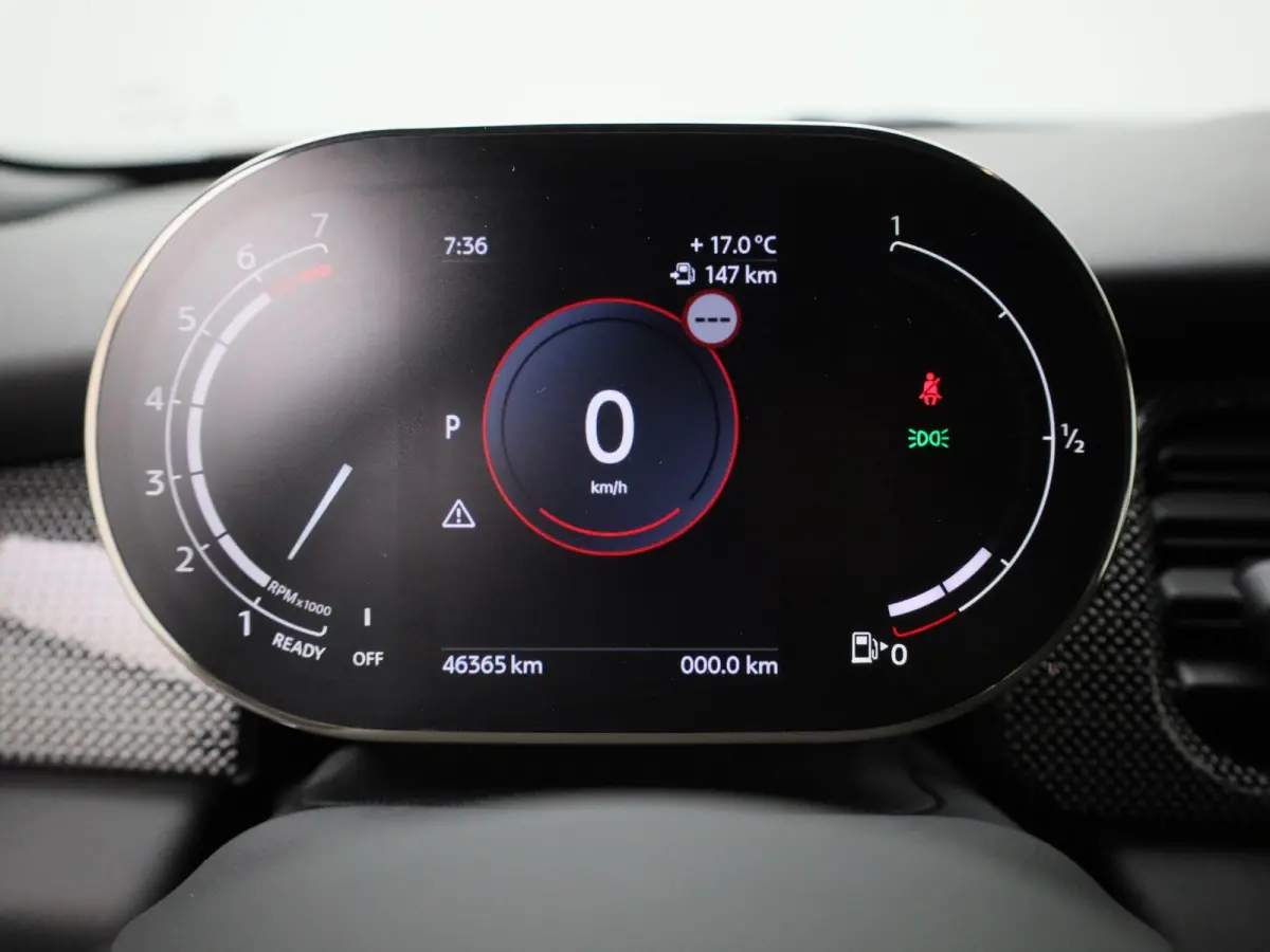 1.5 Cooper Classic Automaat | Apple/Android Play | Camera | Navi | Sport Stuur/Stoelen | Leder | LED | Keyless | Comfort Pack | Connected Navigation | 12 Maand BOVAG Garantie! |