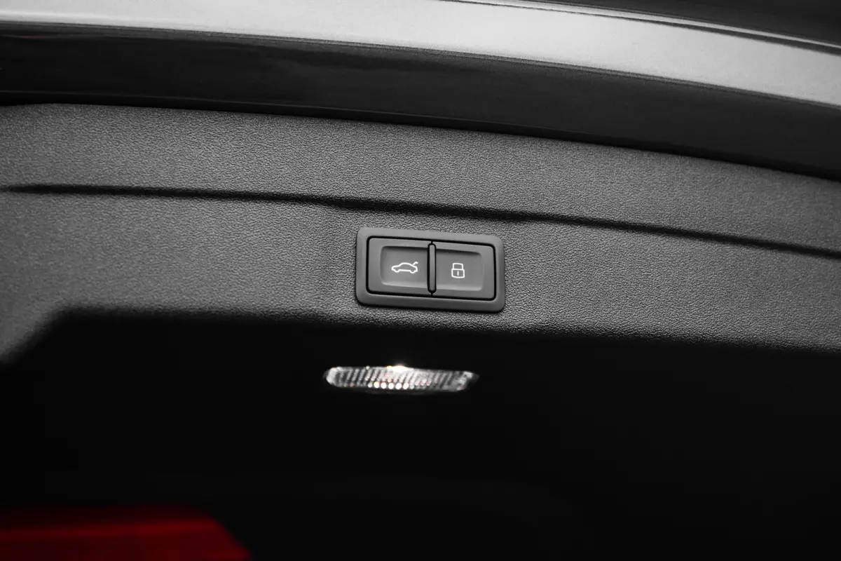 Avant 2.0 quattro S edition