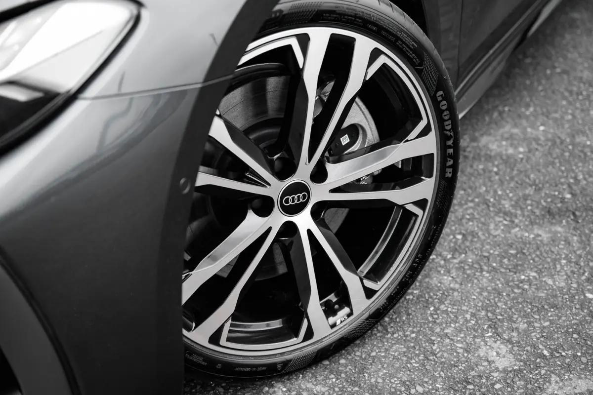 Avant 2.0 quattro S edition