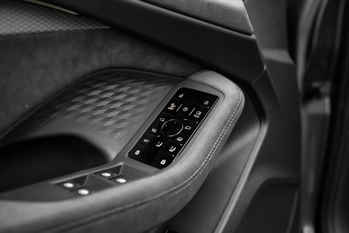 Avant 2.0 quattro S edition