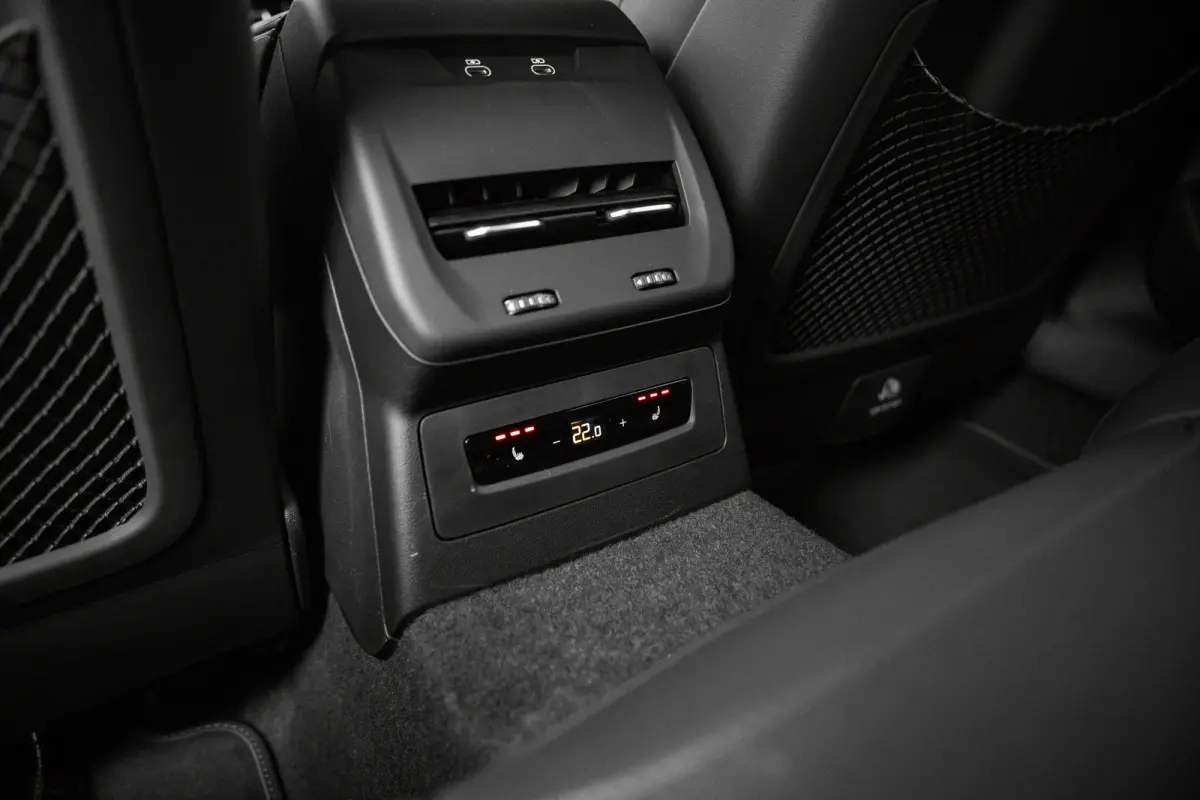 Avant 2.0 quattro S edition