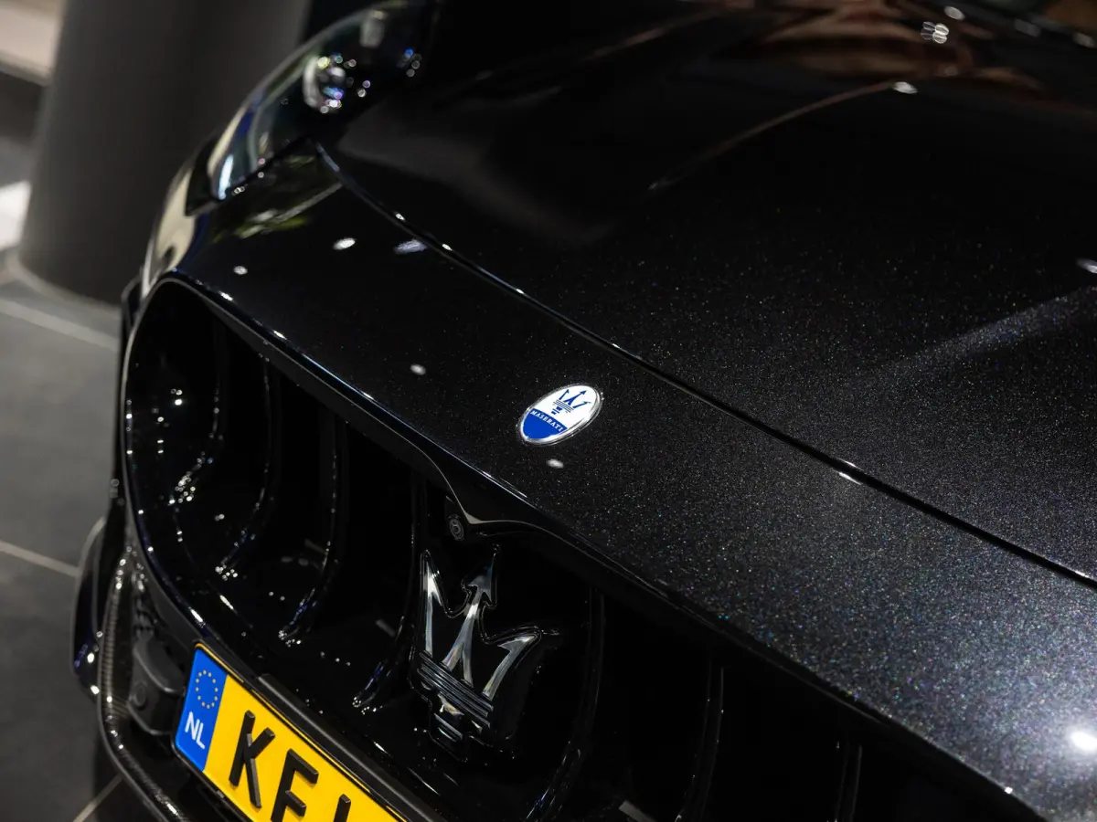 3.0 V6 Trofeo | AWD | Carbon Exterior Pack | Panoramisch Schuif/Kantel Dak | 21'' Velgen |