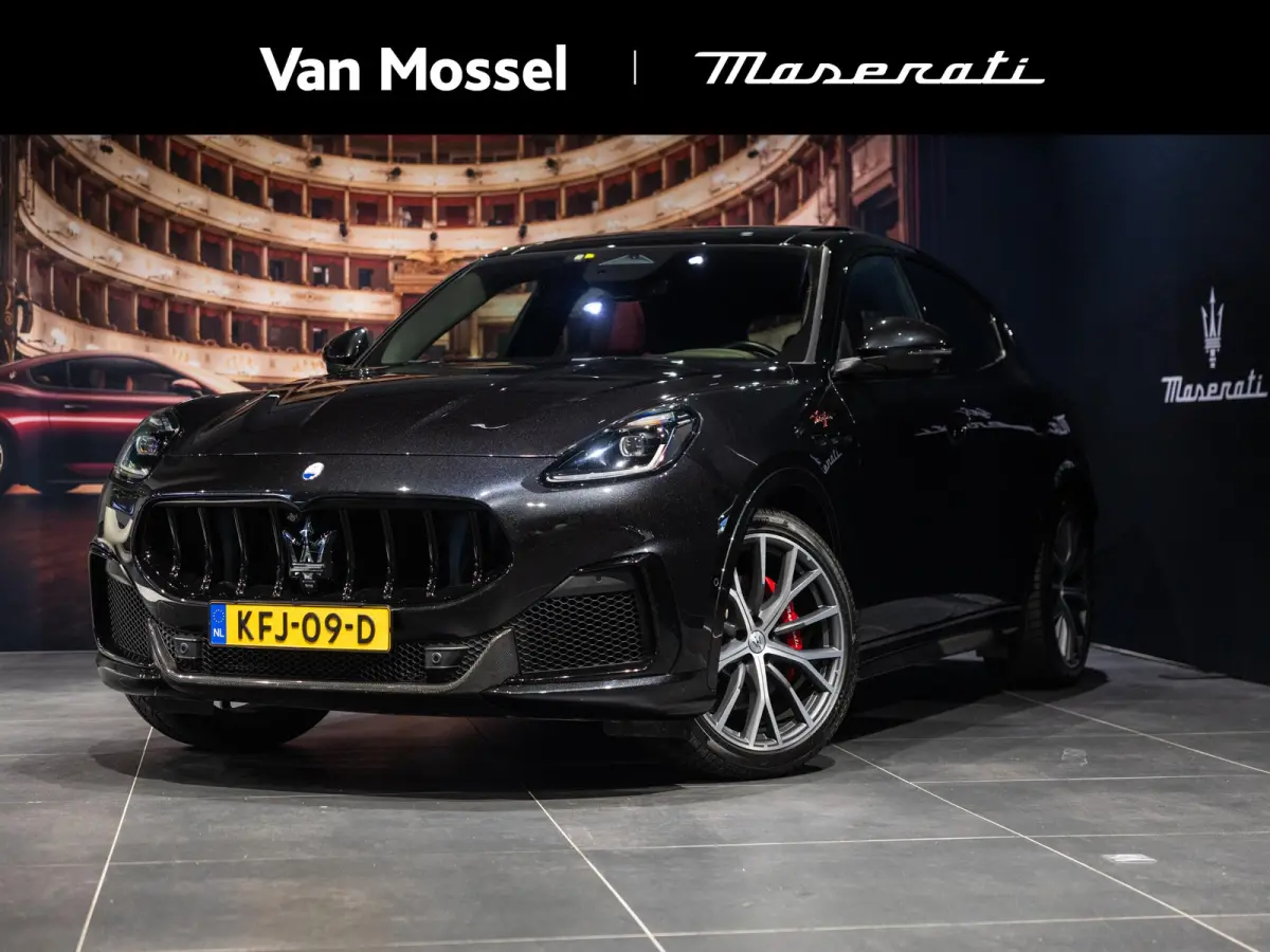 3.0 V6 Trofeo | AWD | Carbon Exterior Pack | Panoramisch Schuif/Kantel Dak | 21'' Velgen |
