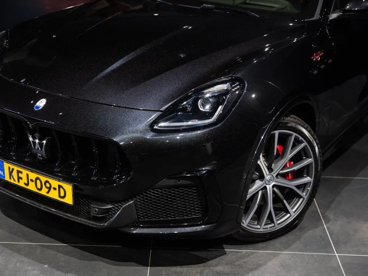 3.0 V6 Trofeo | AWD | Carbon Exterior Pack | Panoramisch Schuif/Kantel Dak | 21'' Velgen |