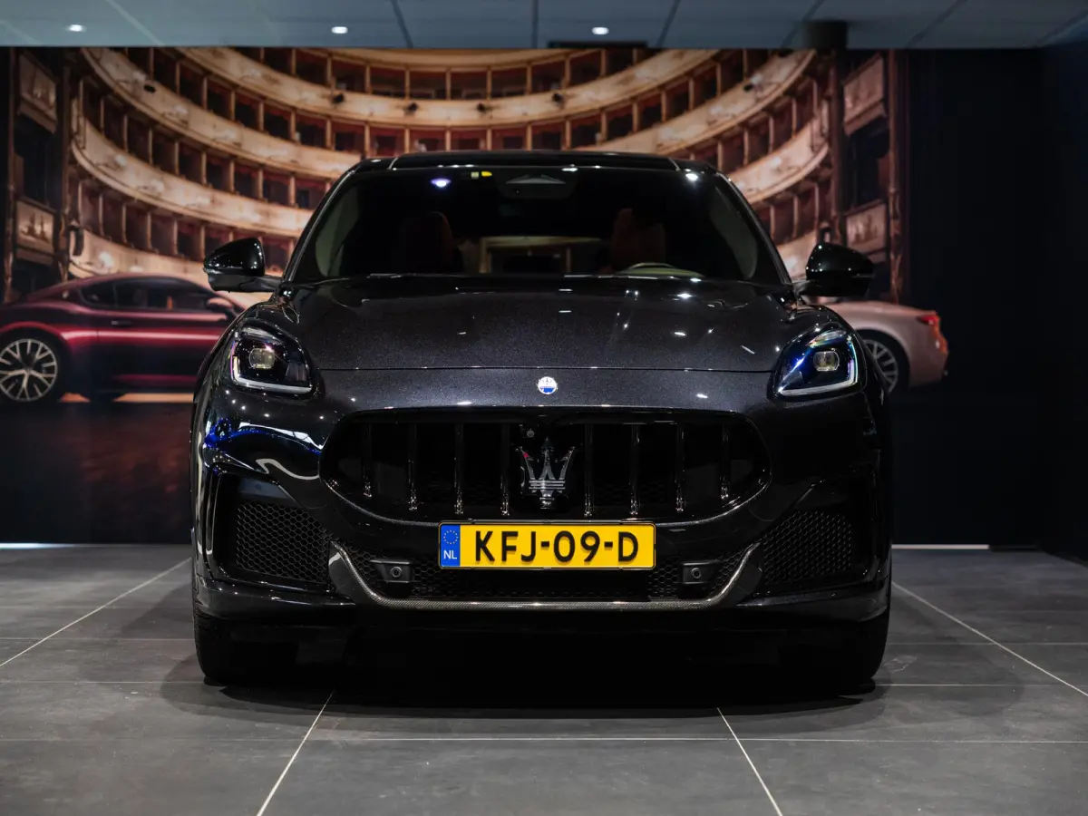 3.0 V6 Trofeo | AWD | Carbon Exterior Pack | Panoramisch Schuif/Kantel Dak | 21'' Velgen |