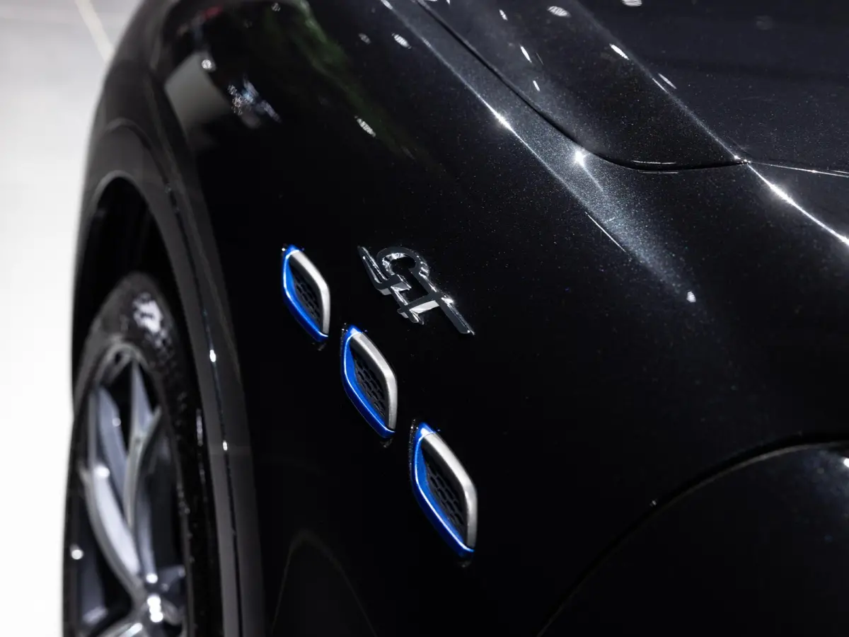 2.0 Hybrid GT | AWD | Luchtvering | Panoramisch Schuif/Kantel Dak | 21'' Velgen | Adaptive Cruise Control |