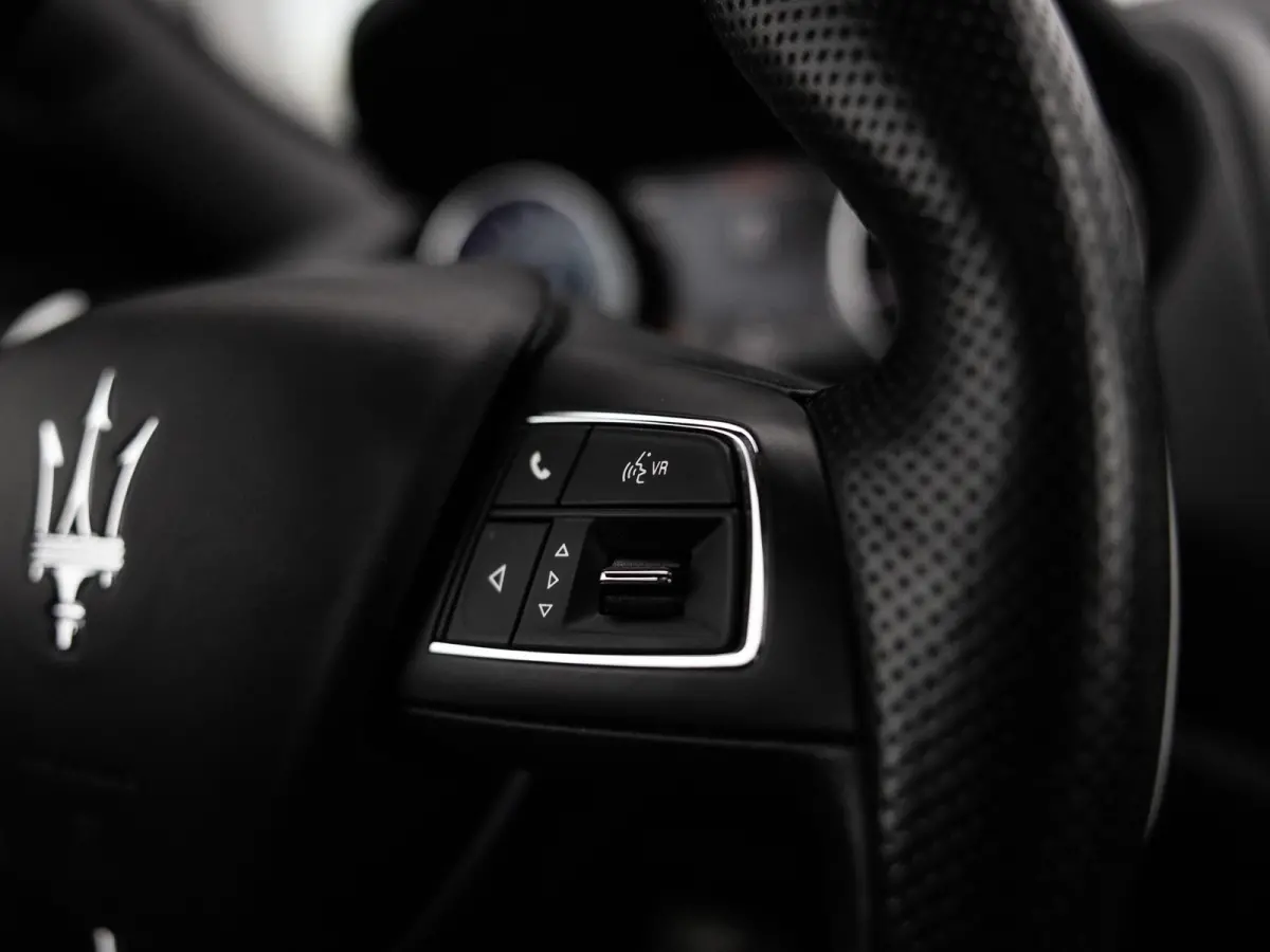 2.0 Hybrid GT | AWD | Luchtvering | Panoramisch Schuif/Kantel Dak | 21'' Velgen | Adaptive Cruise Control |