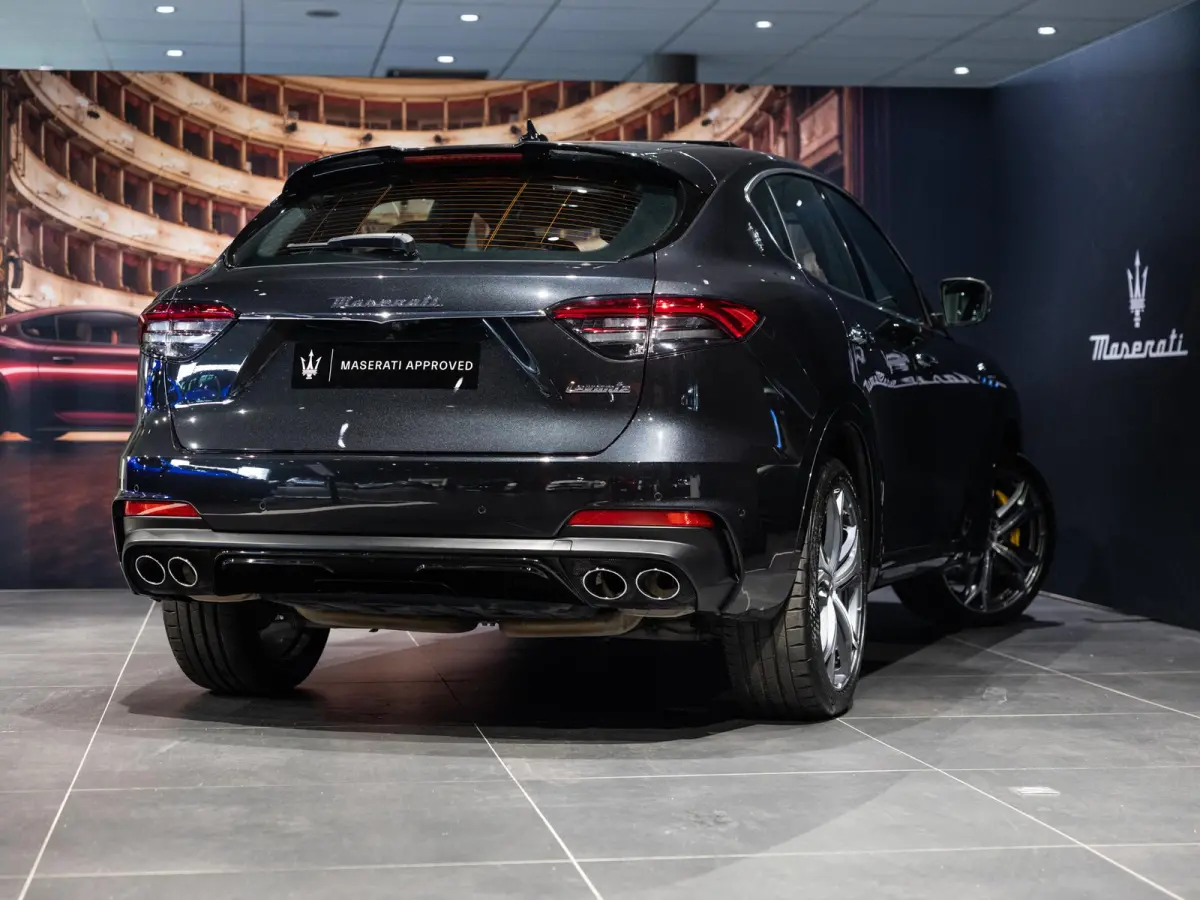 2.0 Hybrid GT | AWD | Luchtvering | Panoramisch Schuif/Kantel Dak | 21'' Velgen | Adaptive Cruise Control |