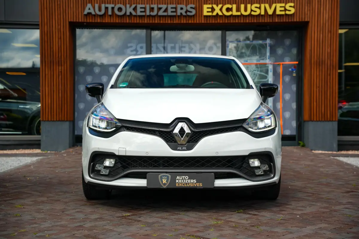 R.S. 1.6 200pk Camera Cruise Keyless Stoelverw. Clima