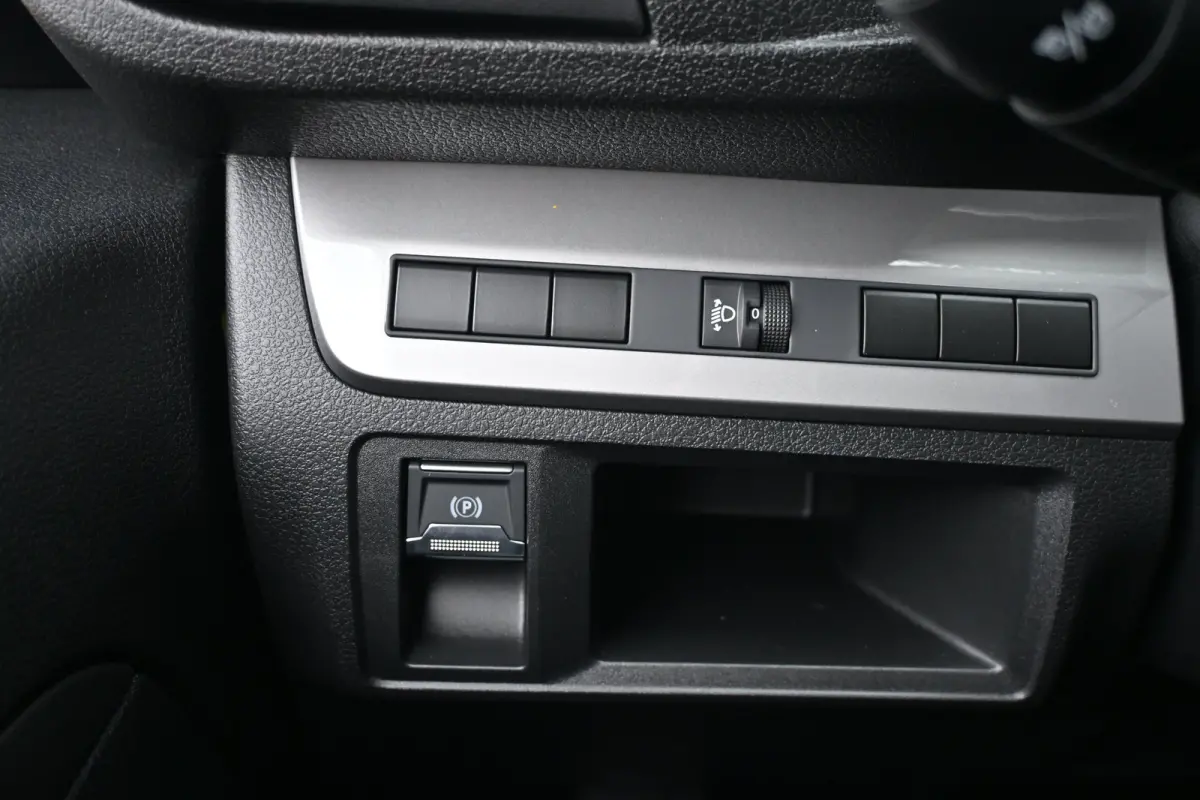 EV L3 75kWh 3 Fase DEMO-DEAL! | Betimmering | Navigatie | Dodehoek-Detectie | Achteruitrijcamera | Cruise Control | !!