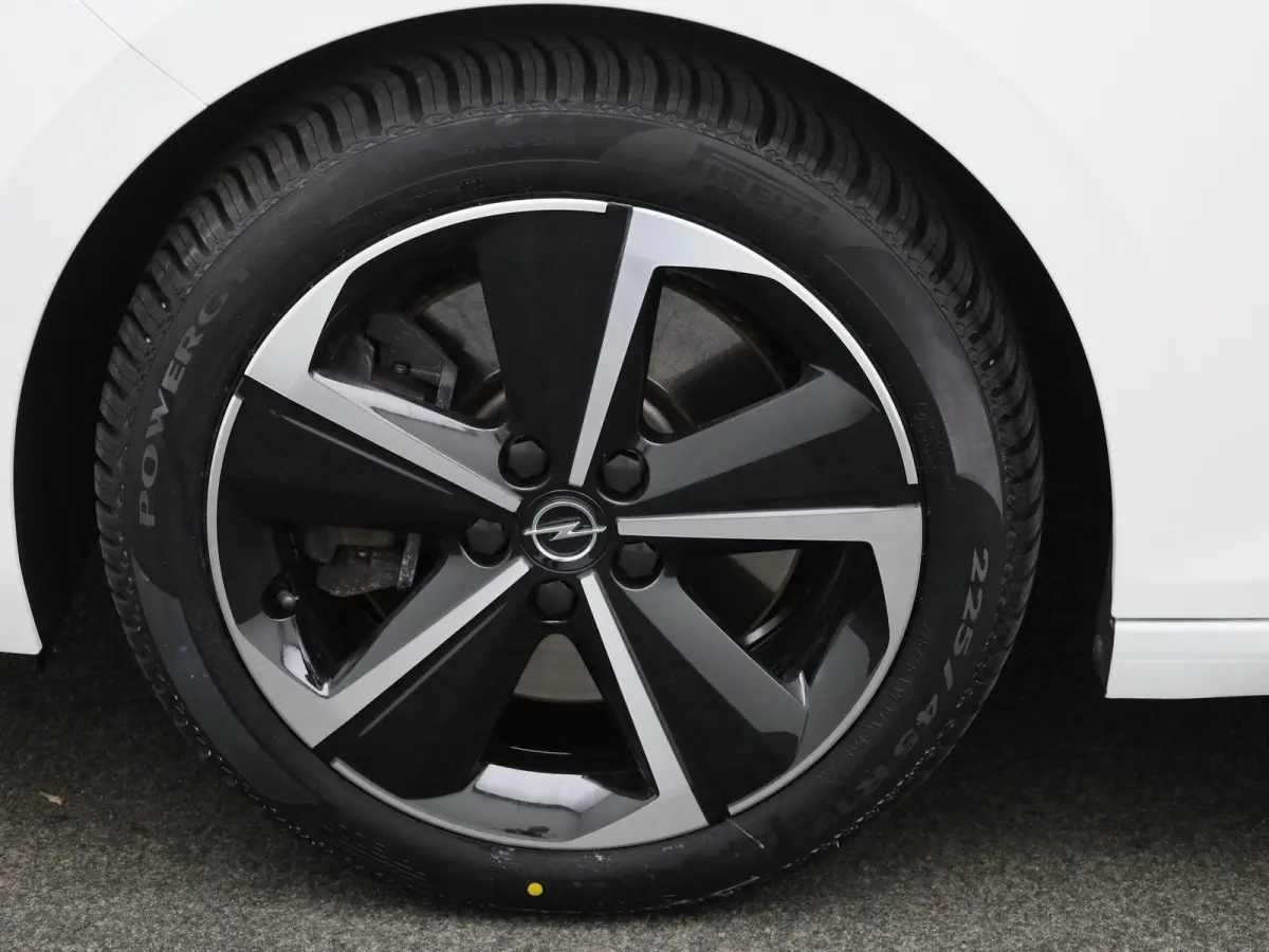 1.6 Turbo Hybrid 132kW Elegance | CAMERA | LED | STOELVERWARMING | APPLE CARPLAY / ANDROID AUTO