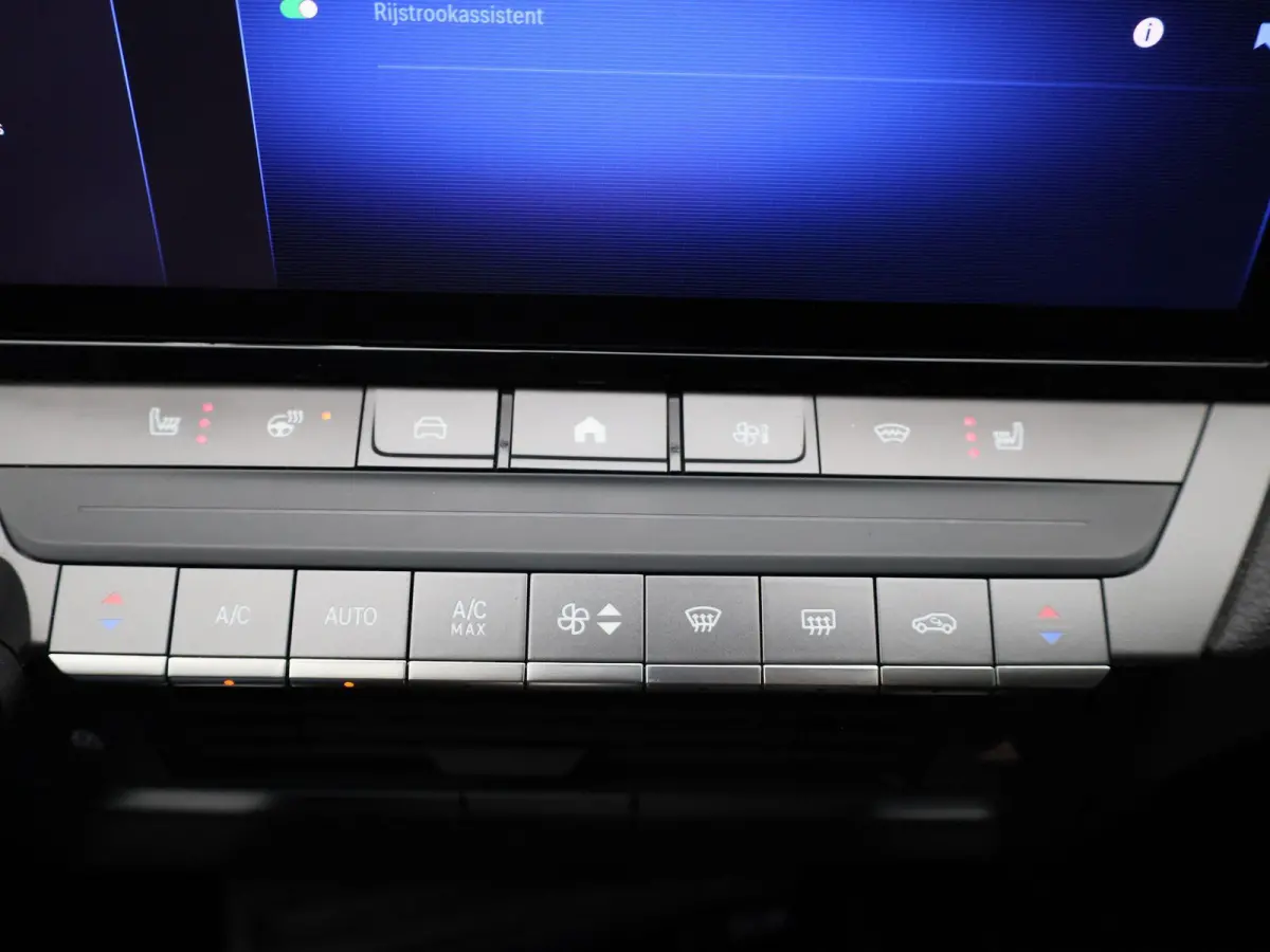 1.6 Turbo Hybrid 132kW Elegance | CAMERA | LED | STOELVERWARMING | APPLE CARPLAY / ANDROID AUTO