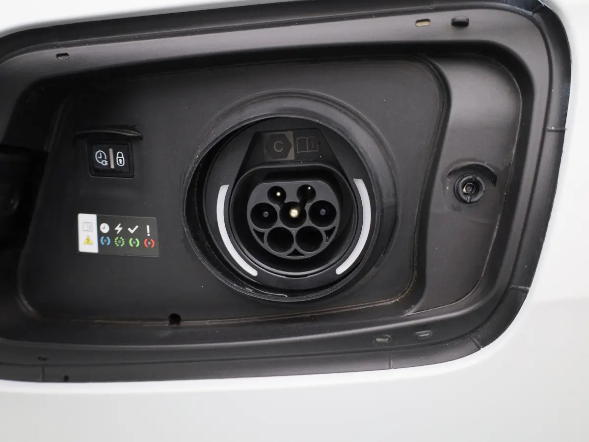 1.6 Turbo Hybrid 132kW Elegance | CAMERA | LED | STOELVERWARMING | APPLE CARPLAY / ANDROID AUTO