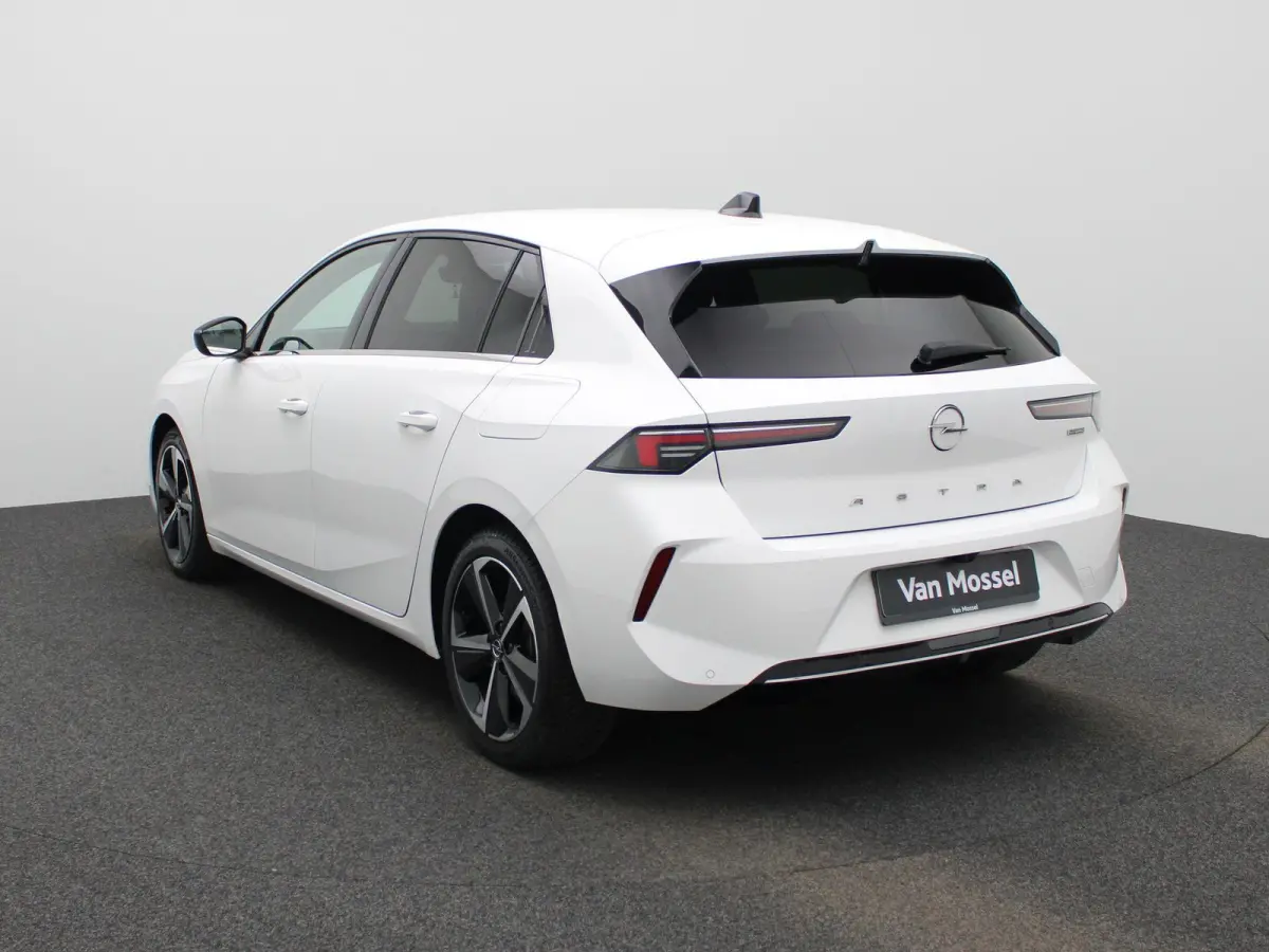 1.6 Turbo Hybrid 132kW Elegance | CAMERA | LED | STOELVERWARMING | APPLE CARPLAY / ANDROID AUTO