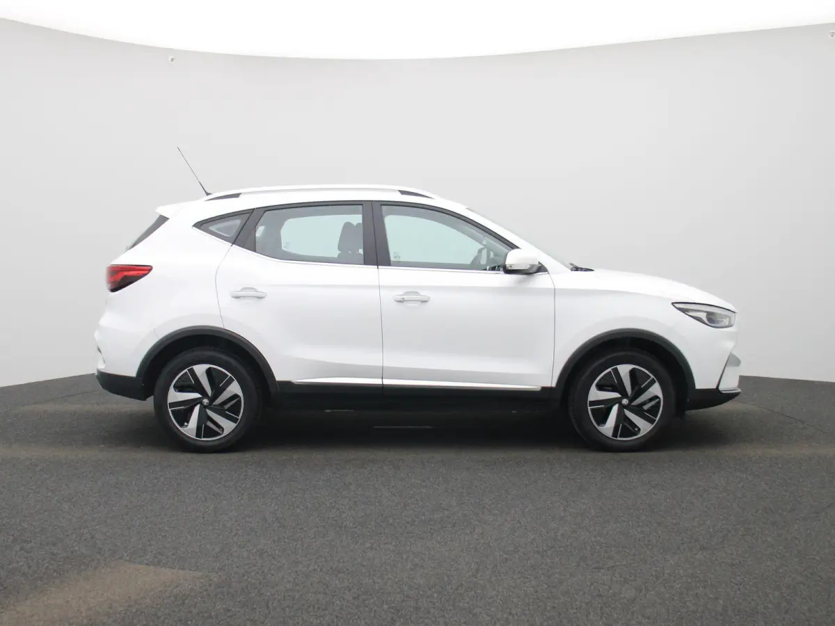Standard Range 51 kWh Comfort | Apple Carplay / Android Auto | Camera | Stoelverwarming | Lichtmetalen Velgen |