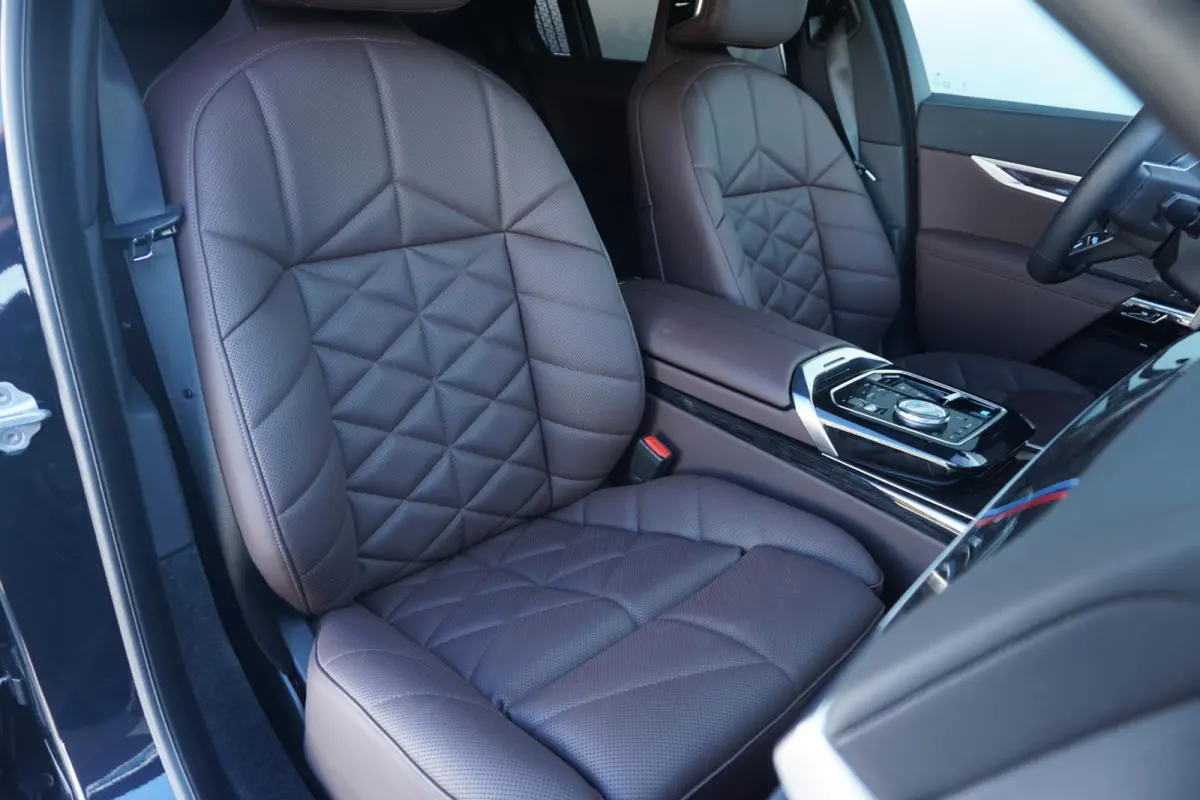 Sedan eDrive50 | M Sportpakket | Active Steering | Driving Assistant Professional | Rear-Seat Entertainment | Warmte Comfortpakket voor en achter