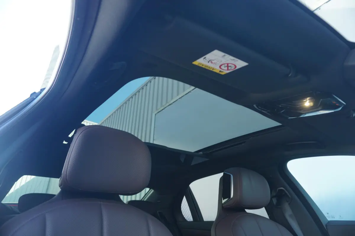 Sedan eDrive50 | M Sportpakket | Active Steering | Driving Assistant Professional | Rear-Seat Entertainment | Warmte Comfortpakket voor en achter
