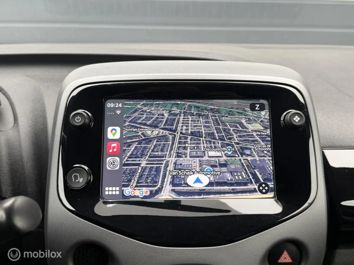 1.0 VVT-i x-play Bi-tone Carplay Camera Lichtmetaal 5 Deurs