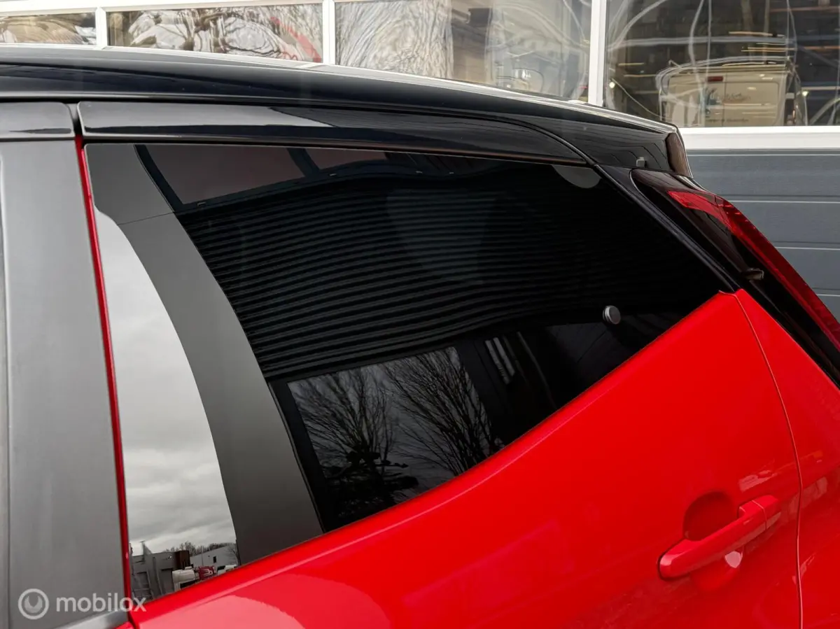 1.0 VVT-i x-play Bi-tone Carplay Camera Lichtmetaal 5 Deurs
