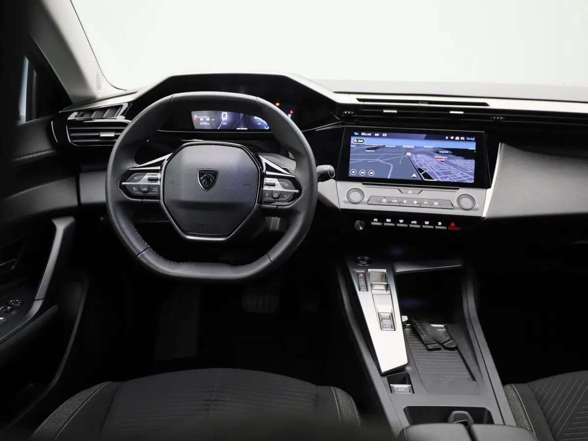 1.2 PureTech Active Pack Business | Automaat | Navigatie | Virtual Cockpit | Lichtmetalen Velgen | Parekeersensoren | Keyless |