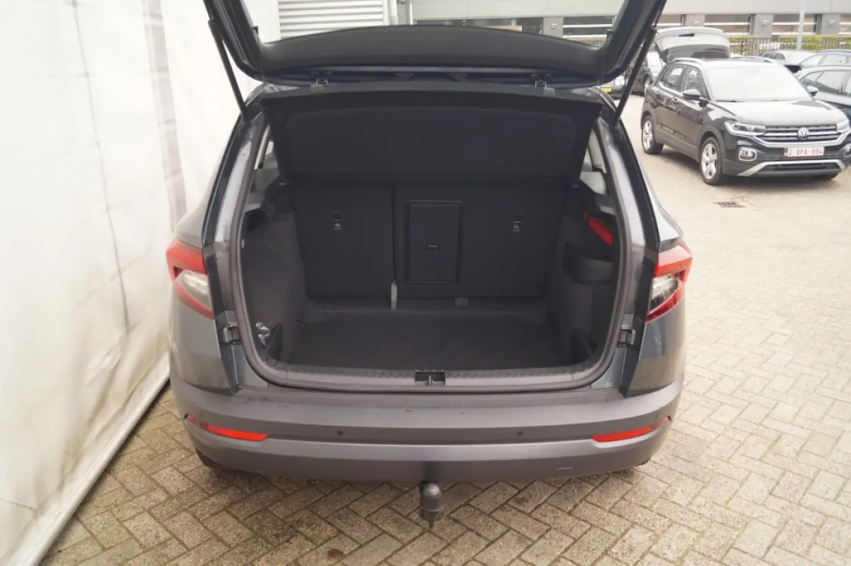 1.0 TSI Business Edition Plus -LED-ECC-CAM-TREKHAAK-