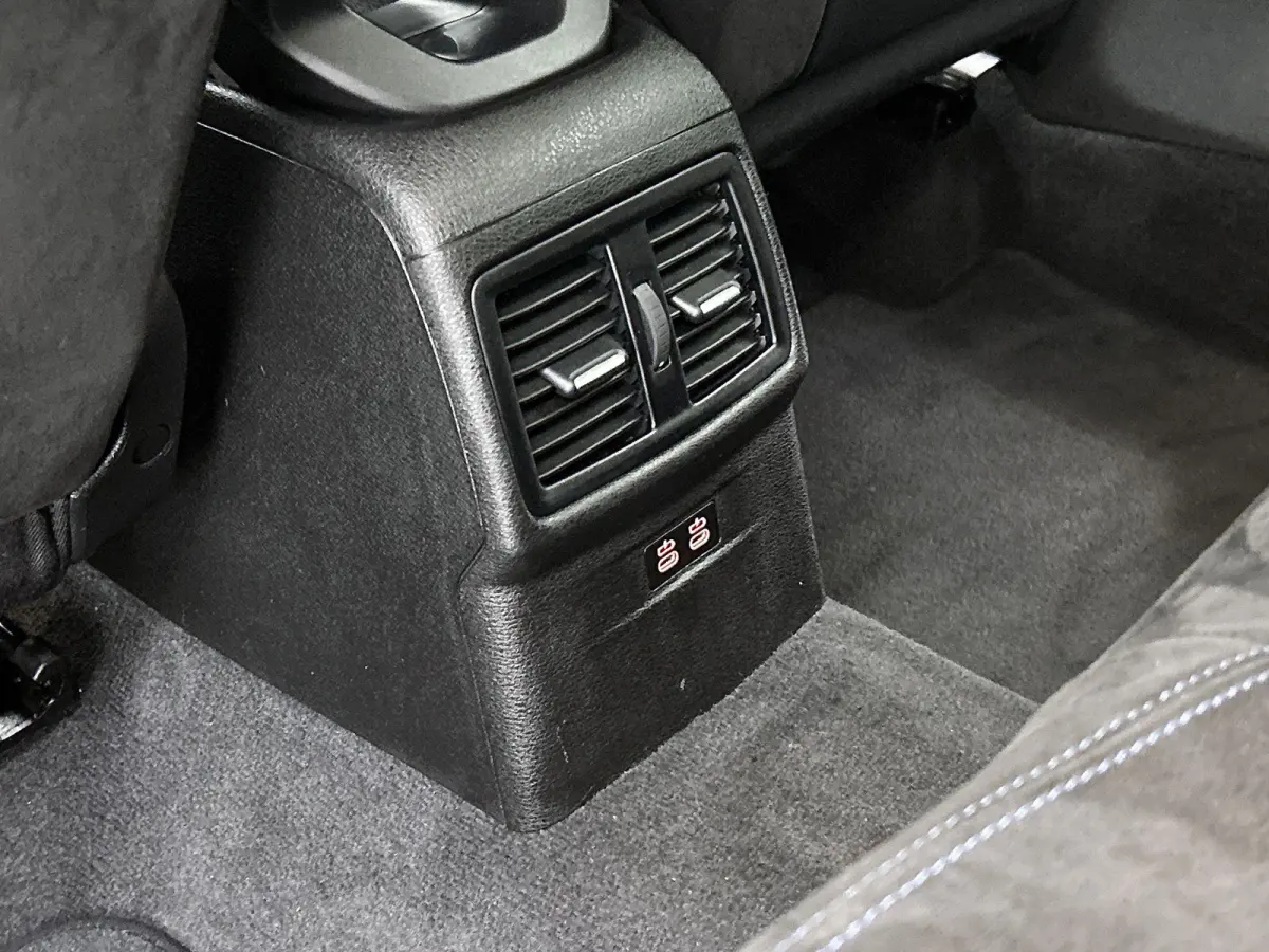 M35i High Executive Edition | NAVIGATIE | CAMERA | STOELVERWARMING | HARMAN-KARDON AUDIO | ELEKTRISCH BEDIENBARE ACHTERKLEP