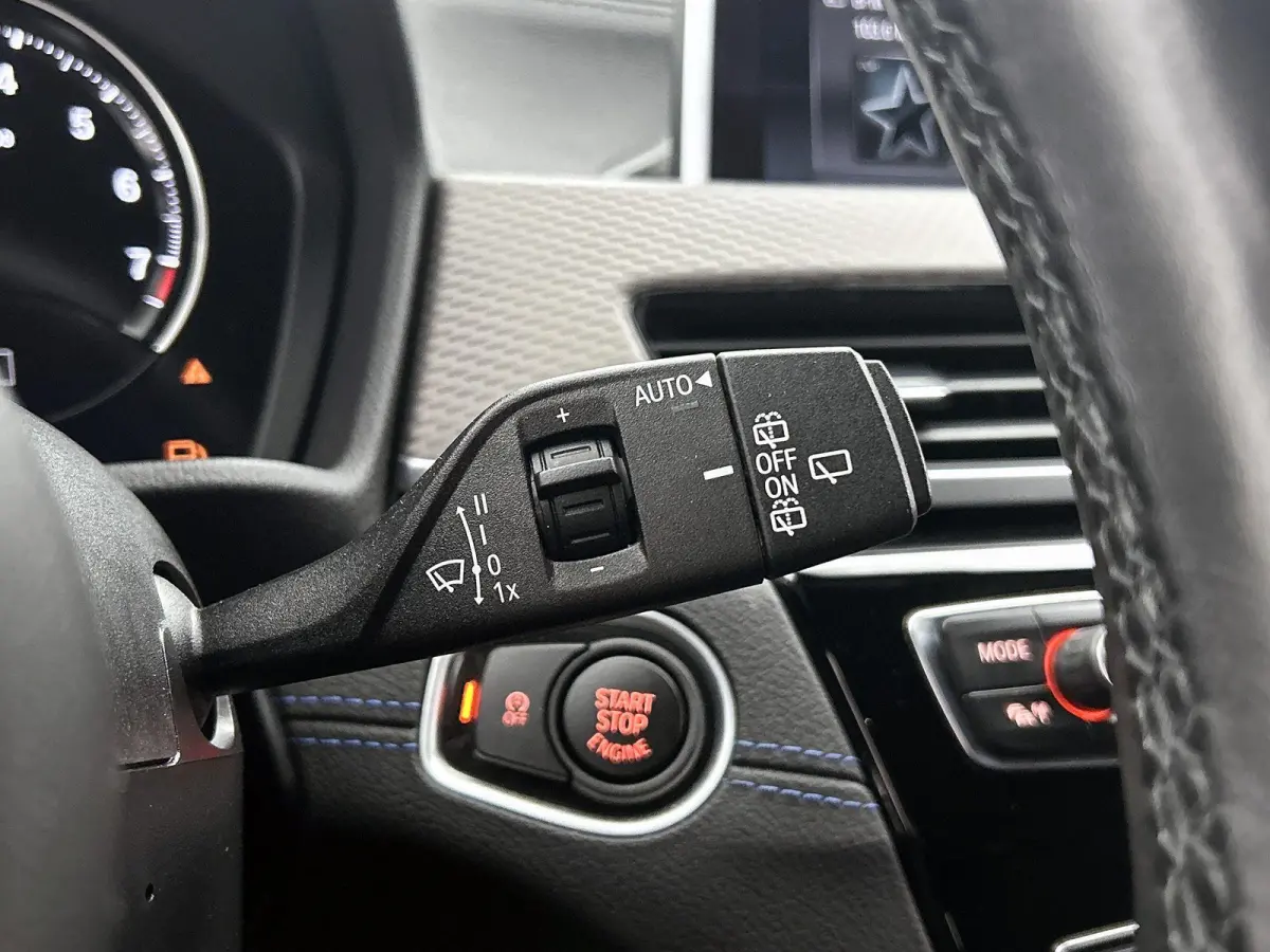 M35i High Executive Edition | NAVIGATIE | CAMERA | STOELVERWARMING | HARMAN-KARDON AUDIO | ELEKTRISCH BEDIENBARE ACHTERKLEP