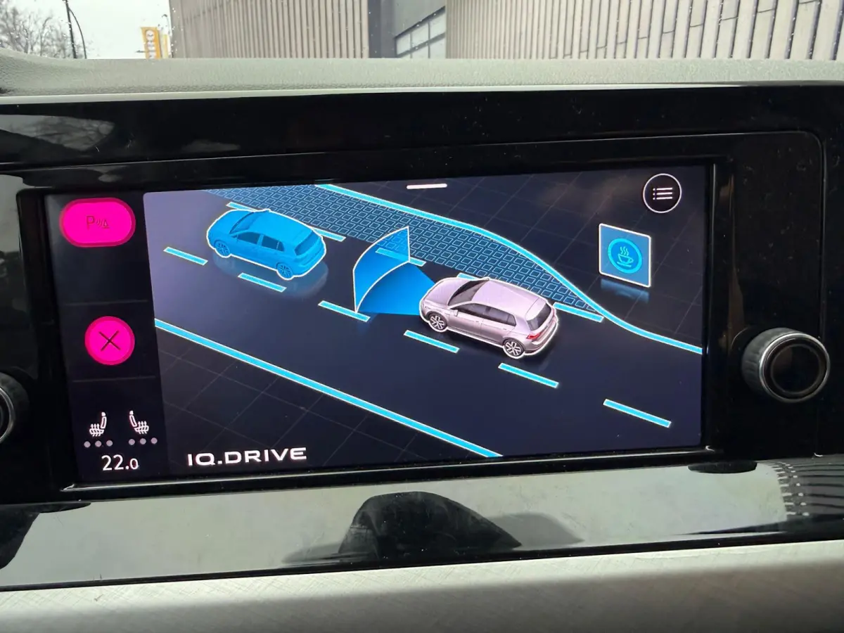 1.0 TSI Life Business / 19' /sfeer / Led /Cruise