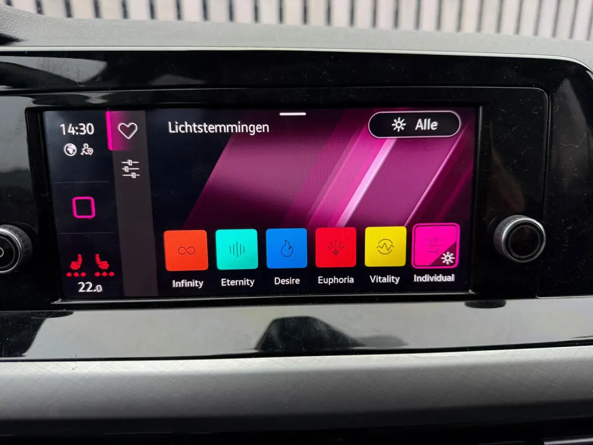 1.0 TSI Life Business / 19' /sfeer / Led /Cruise
