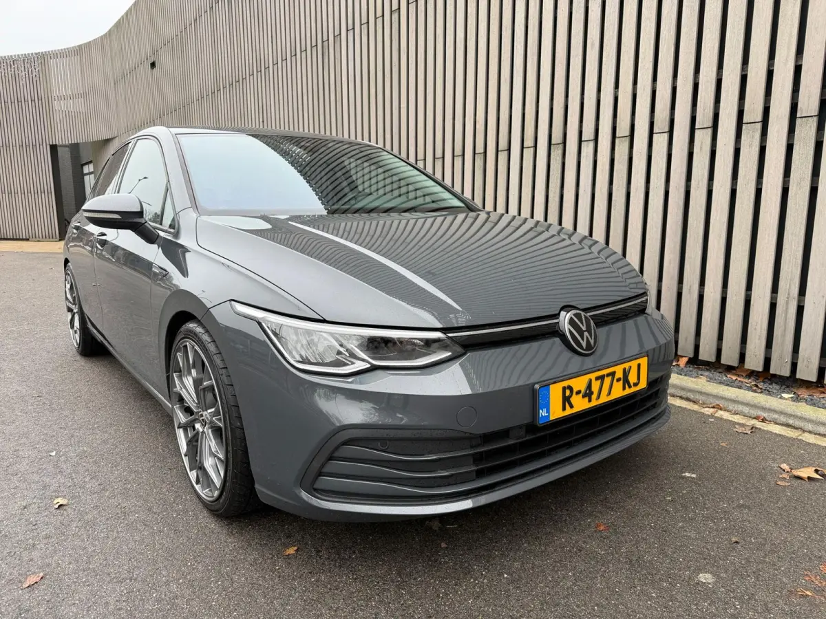 1.0 TSI Life Business / 19' /sfeer / Led /Cruise
