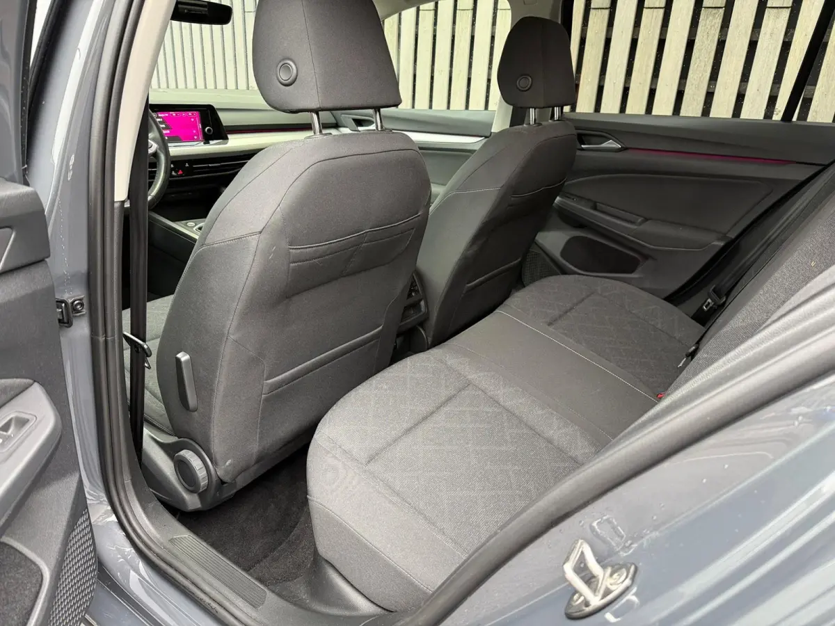 1.0 TSI Life Business / 19' /sfeer / Led /Cruise