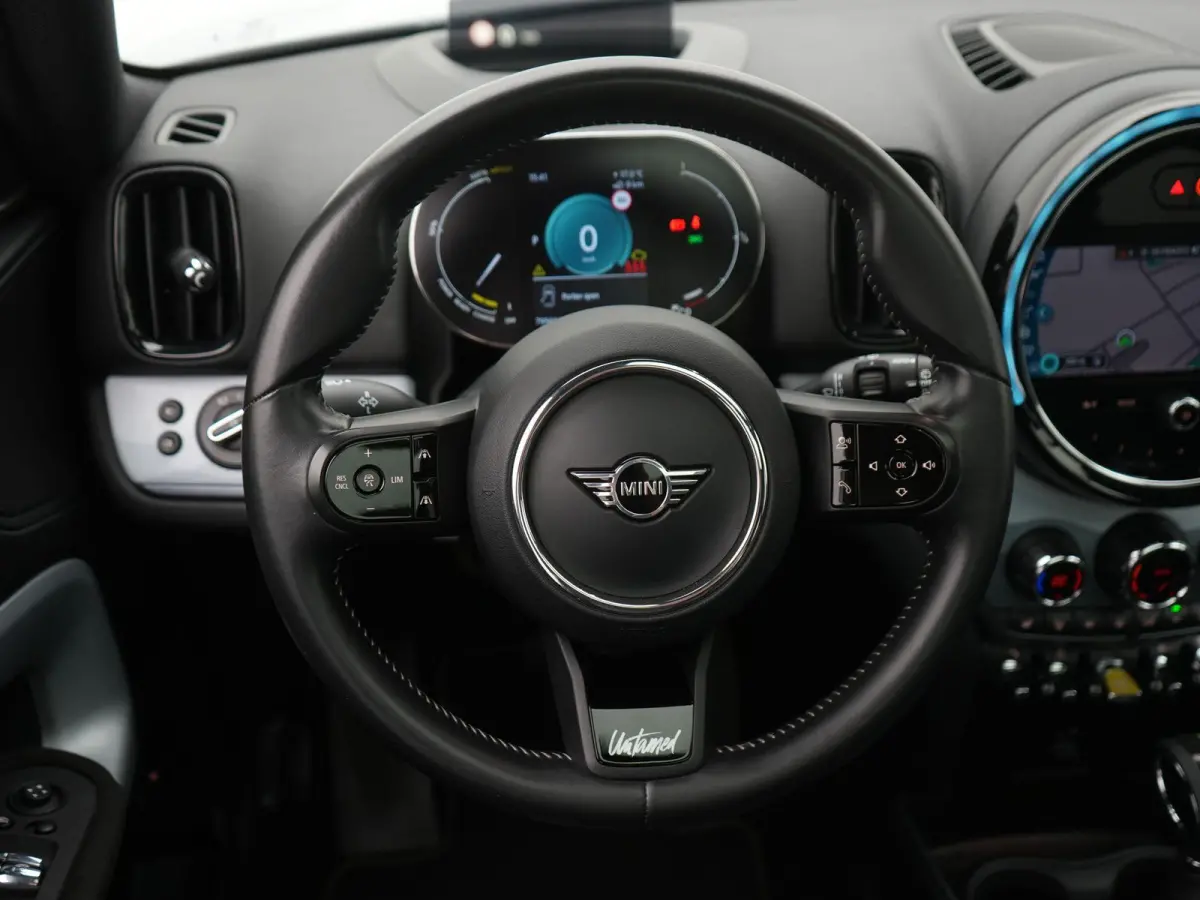 1.5 Cooper ALL4 Untamed Edition AUTOMAAT | SCHUIF/KANTELDAK | HARMAN KARDON | SPORTSTOELEN | NAVIGATIE | CAMERA | ADAPTIEVE CRUISE | CLIMA | STOELVERWARMING | APPLE CARPLAY | 12 MAANDEN BOVA