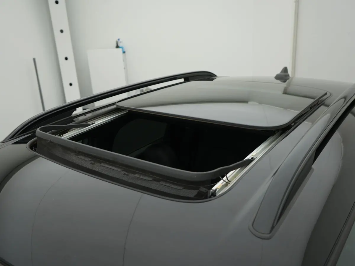 1.5 Cooper ALL4 Untamed Edition AUTOMAAT | SCHUIF/KANTELDAK | HARMAN KARDON | SPORTSTOELEN | NAVIGATIE | CAMERA | ADAPTIEVE CRUISE | CLIMA | STOELVERWARMING | APPLE CARPLAY | 12 MAANDEN BOVA