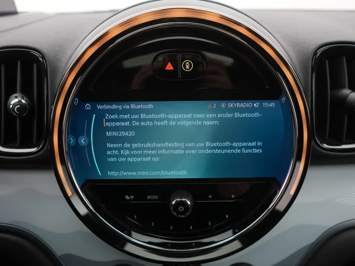 1.5 Cooper ALL4 Untamed Edition AUTOMAAT | SCHUIF/KANTELDAK | HARMAN KARDON | SPORTSTOELEN | NAVIGATIE | CAMERA | ADAPTIEVE CRUISE | CLIMA | STOELVERWARMING | APPLE CARPLAY | 12 MAANDEN BOVA