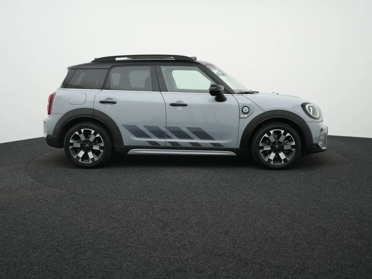 1.5 Cooper ALL4 Untamed Edition AUTOMAAT | SCHUIF/KANTELDAK | HARMAN KARDON | SPORTSTOELEN | NAVIGATIE | CAMERA | ADAPTIEVE CRUISE | CLIMA | STOELVERWARMING | APPLE CARPLAY | 12 MAANDEN BOVA
