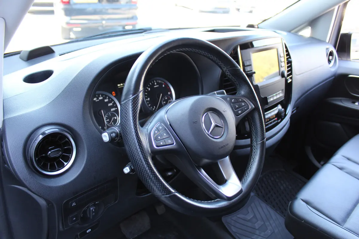 114 CDI Automaat Black Edition | LED | Leder | 1 eigenaar