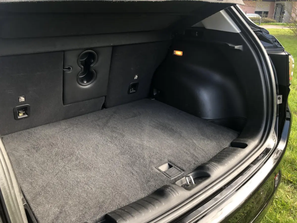 1.5T e-Hybrid Summit DCT AUTOMAAT|LEER|CLIMATE|CAMERA|APPLE/ANDROID|PDC|19"