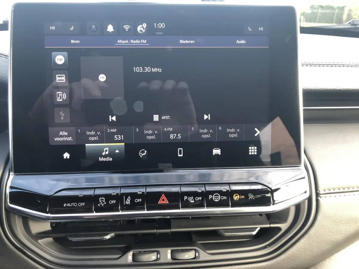 1.5T e-Hybrid Summit DCT AUTOMAAT|LEER|CLIMATE|CAMERA|APPLE/ANDROID|PDC|19"